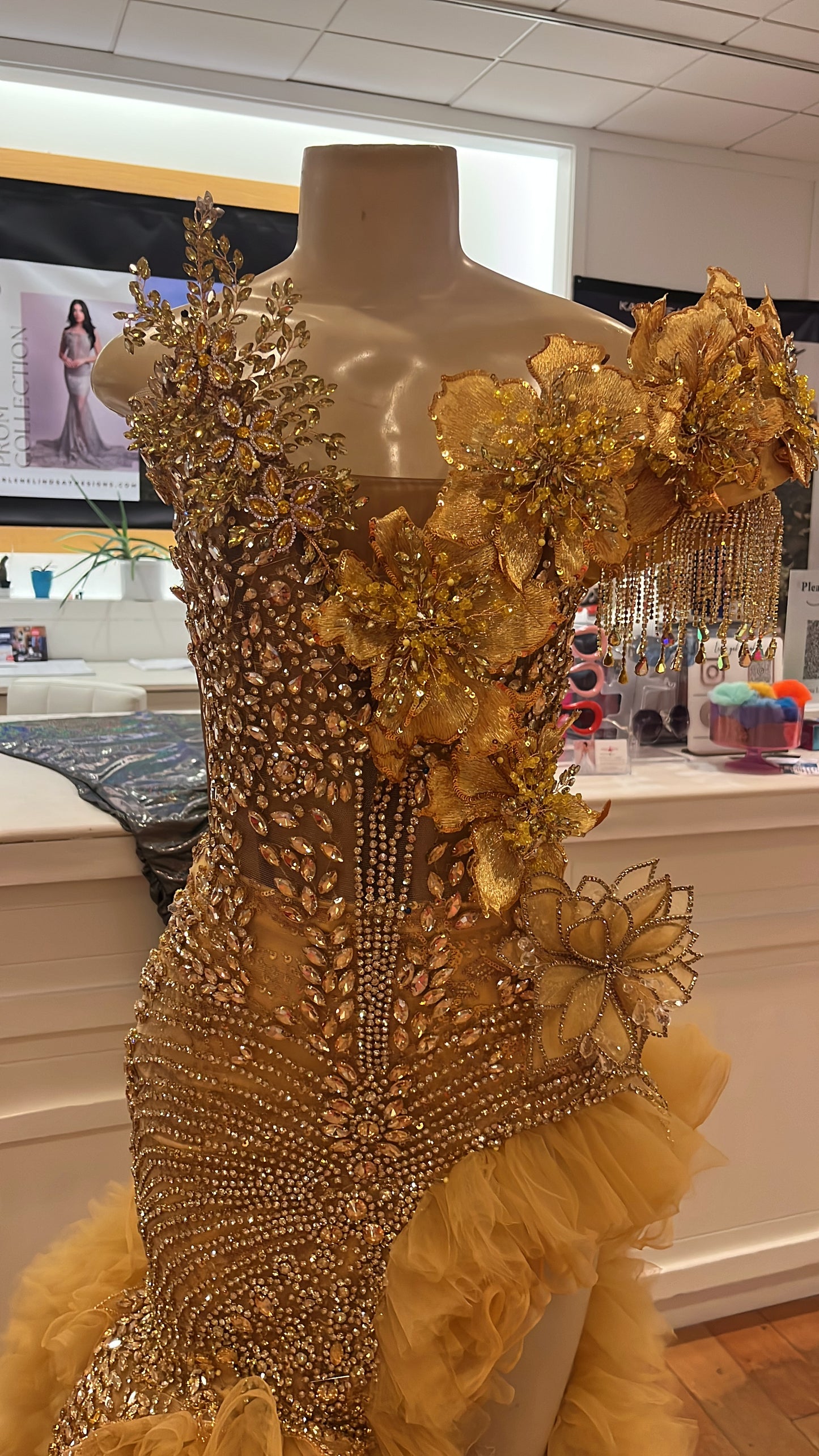 Malina prom gown